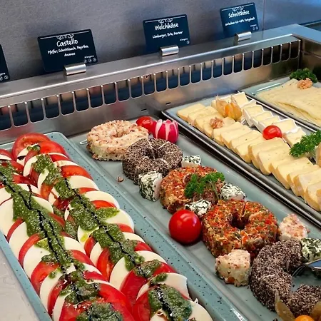 奥斯特乌斯特罗酒店 欧巴德伍斯图